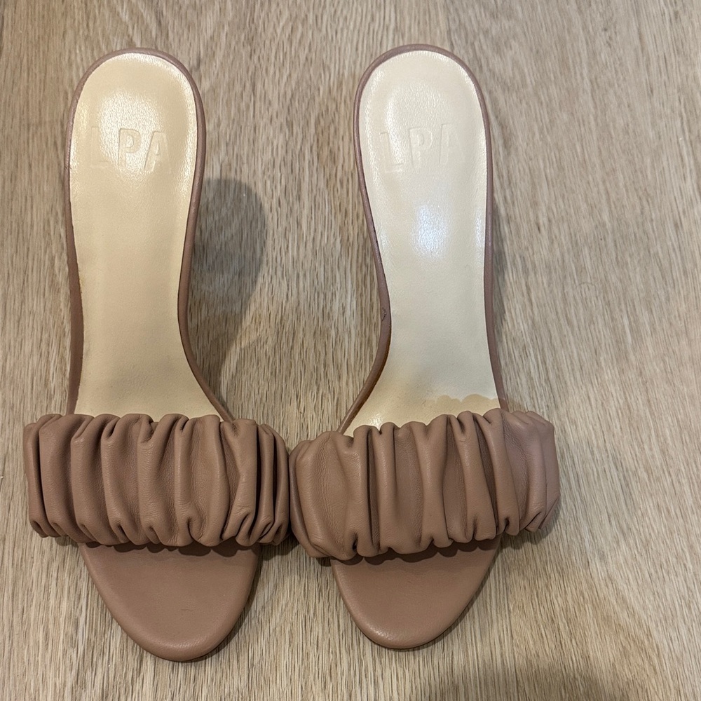 LPA taupe heels size 6